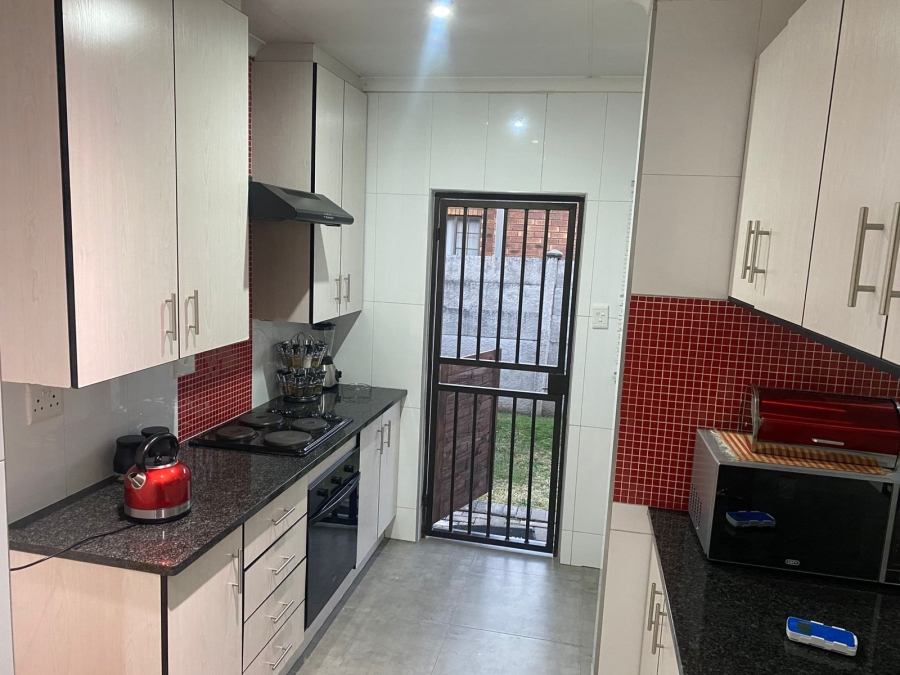 3 Bedroom Property for Sale in Waterval East North West